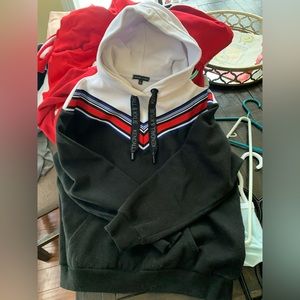 Kendall and Kylie sweatshirt.  Womens US M.